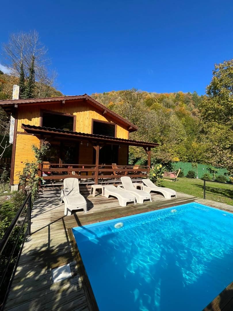 Memnuniye'de Muhteşem Doğa İçerisinde, Isıtmalı Havuzlu, Kiralık Bungalov fotoğraf 3