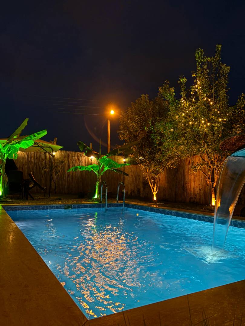 Sakarya Sapanca'da Doğa İçerisinde, Özel Havuzlu, Konforlu Bungalov fotoğraf 2
