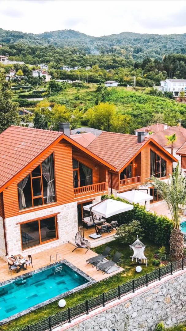 Sakarya Sapanca'da Doğa Manzaralı, Isıtmalı Havuzlu, Kiralık Villa fotoğraf 2