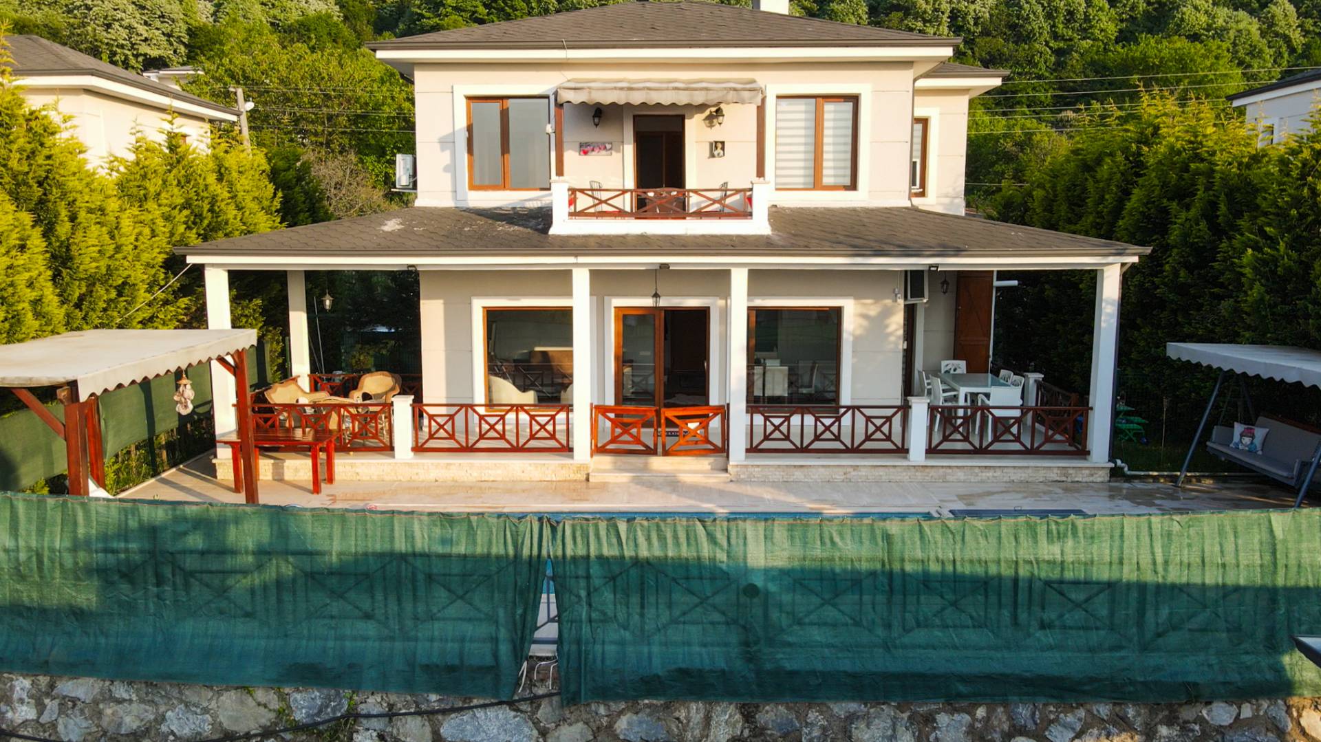 Sakarya Sapanca'da Geniş Bahçeli, Özel Havuzlu, Muhafazakar Villa fotoğraf 2