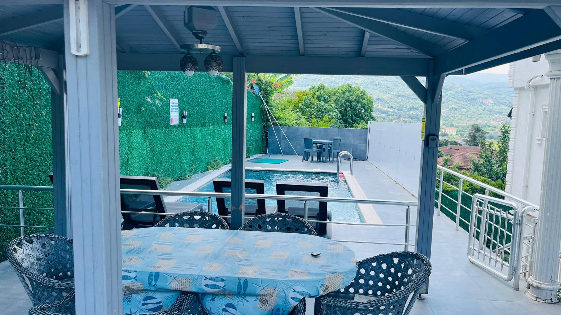 Sakarya Sapanca'da Göl Manzaralı, Özel Havuzlu, Jakuzili, Kiralık Villa fotoğraf 2