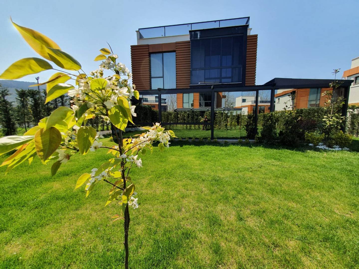 Sakarya Sapanca'da Tesis İçerisinde, Kapalı Havuzlu, Konforlu Villa fotoğraf 2