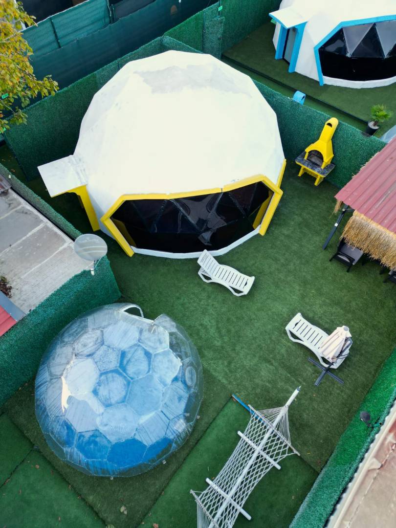 Sapanca Çayiçi'nde Minimalist Tasarımlı, Isıtmalı Havuzlu, 1+0 Glamping fotoğraf 2