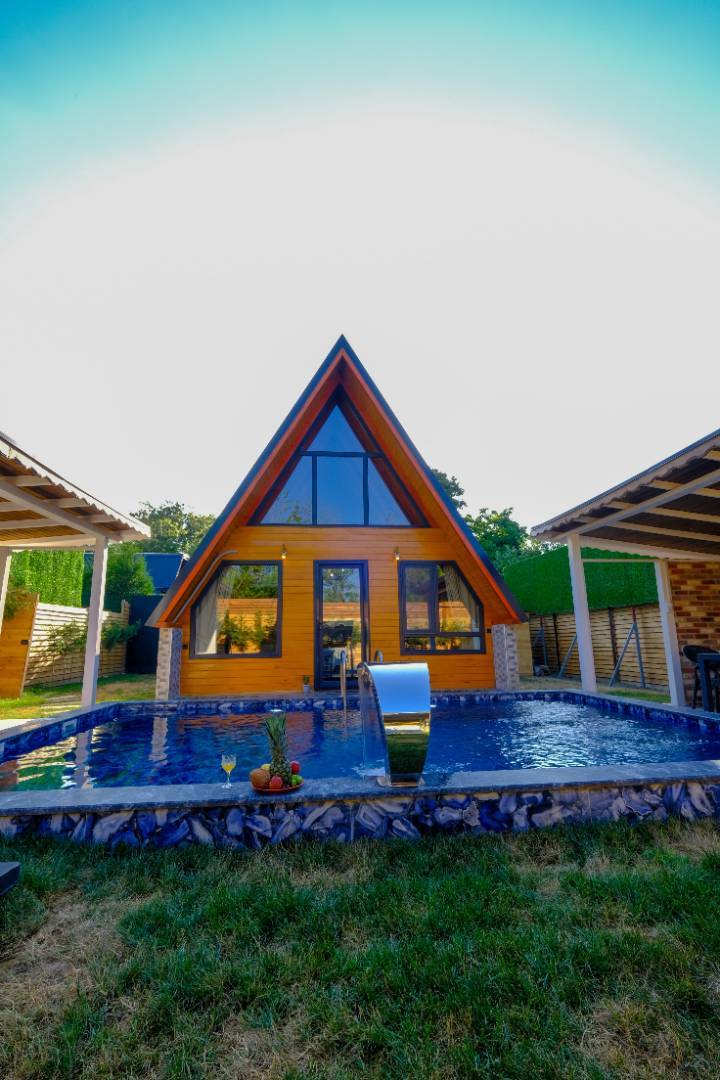 Sapanca Çayiçi'nde Muhteşem Doğada, Isıtmalı Havuzlu, Lüks Bungalov fotoğraf 2