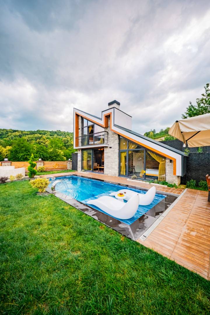 Sapanca Fevziye'de Tasarımıyla Büyüleyen, Özel Havuzlu, 2+1 Bungalov fotoğraf 3
