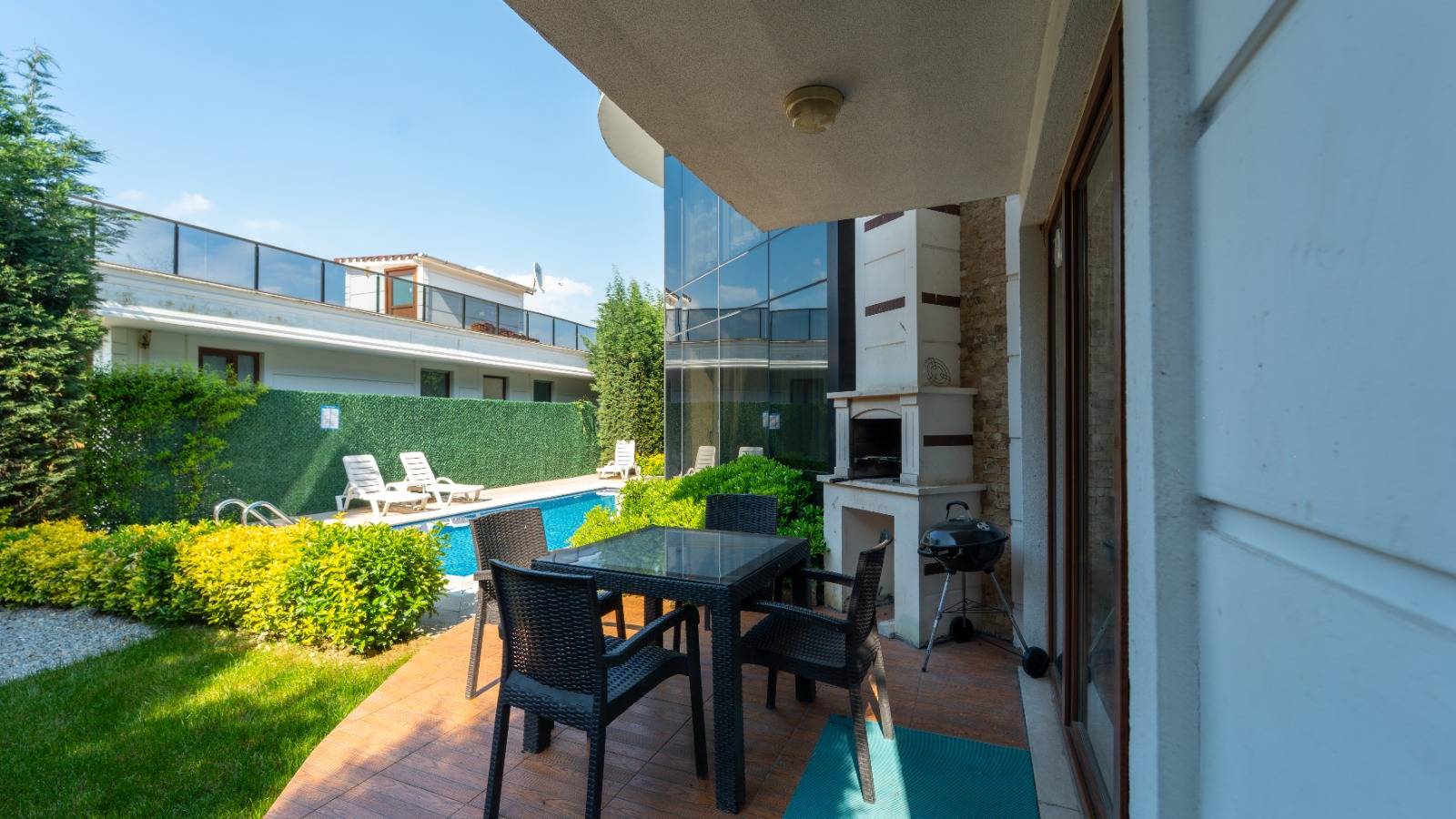 Sapanca Gazipaşa'da Kalabalık Ailelere Uygun, Özel Havuzlu, Kiralık Villa fotoğraf 2