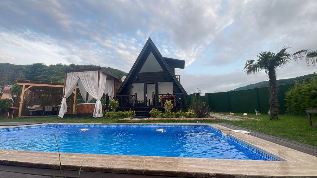 Sapanca Gazipaşa'da Nefes Kesici Doğada, Özel Havuzlu, Ferah Bungalov - Sapanca