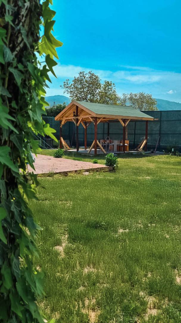 Sapanca Göl'de Geniş Bahçeli, Isıtmalı Havuzlu, Konforlu Villa fotoğraf 3