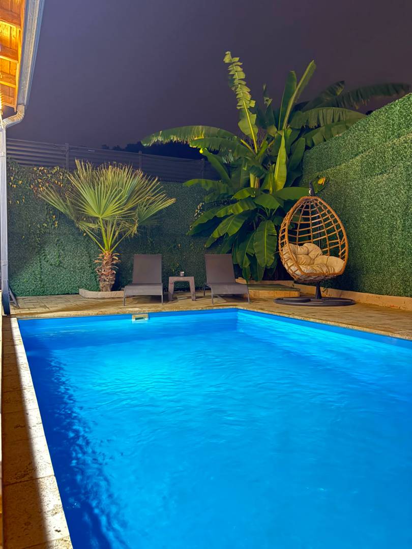 Sapanca Göl'de Merkezi Konumda, Isıtmalı Havuzlu, Kiralık Bungalov fotoğraf 3