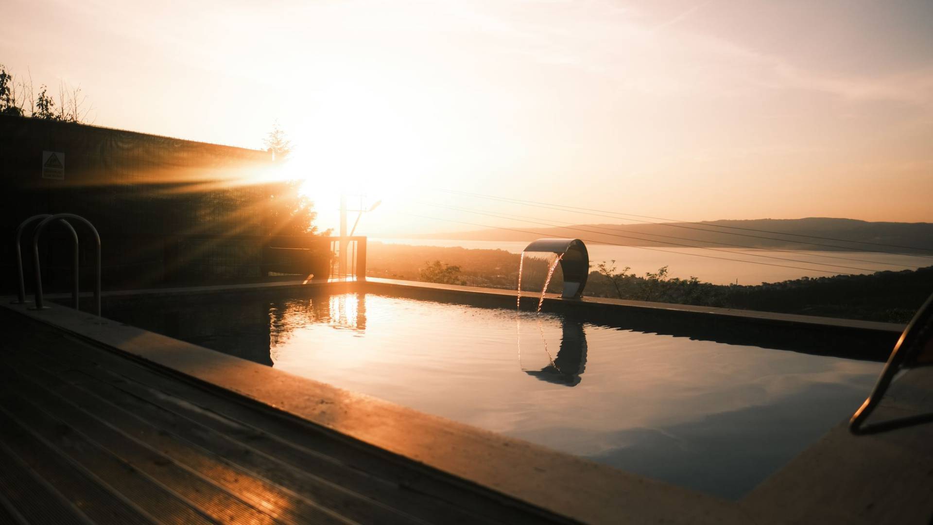 Sapanca Hacımercan'da Göl Manzaralı, Isıtmalı Havuzlu, Kiralık Bungalov fotoğraf 3