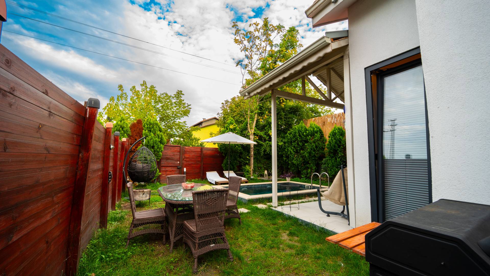 Sapanca Kırkpınar'da Enfes Doğa Manzaralı, Özel Havuzlu, Kiralık Villa fotoğraf 2