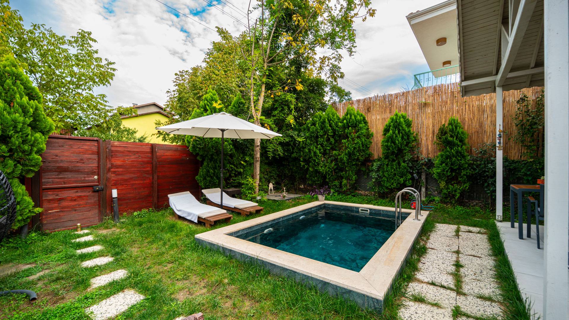Sapanca Kırkpınar'da Enfes Doğa Manzaralı, Özel Havuzlu, Kiralık Villa fotoğraf 3