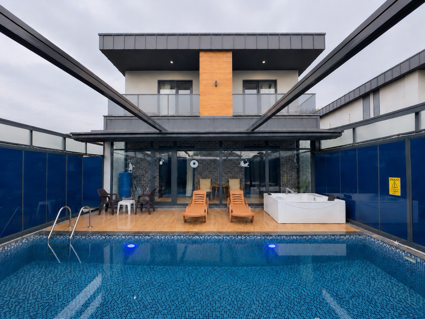 Sapanca Kırkpınar'da Enfes Doğada, Isıtmalı Havuzlu, 8 Kişilik Villa - Sapanca / Kırkpınar