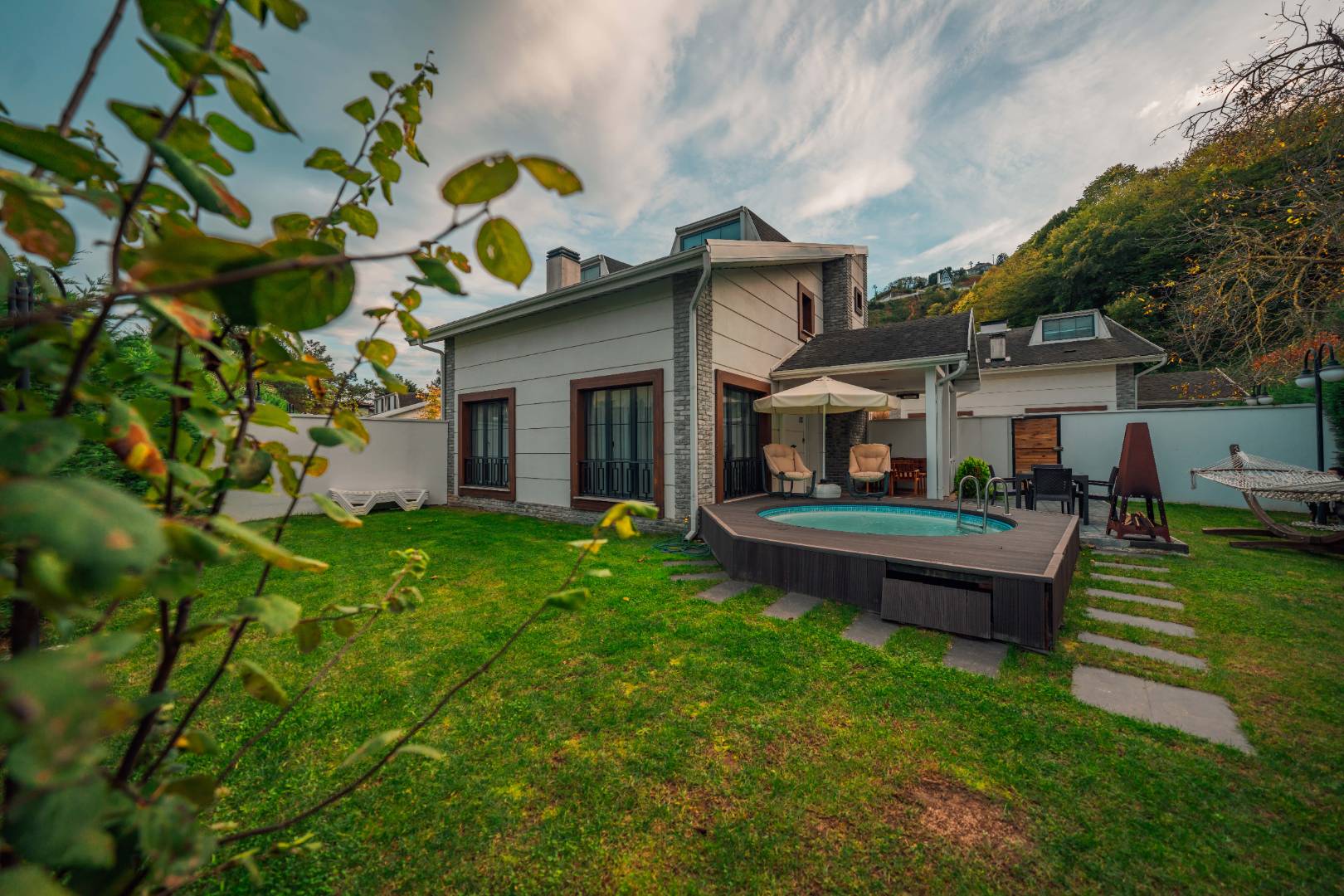 Sapanca Kırkpınar'da Geniş Ailelere Uygun, Isıtmalı Havuzlu, Kiralık Villa - Sapanca / Kırkpınar