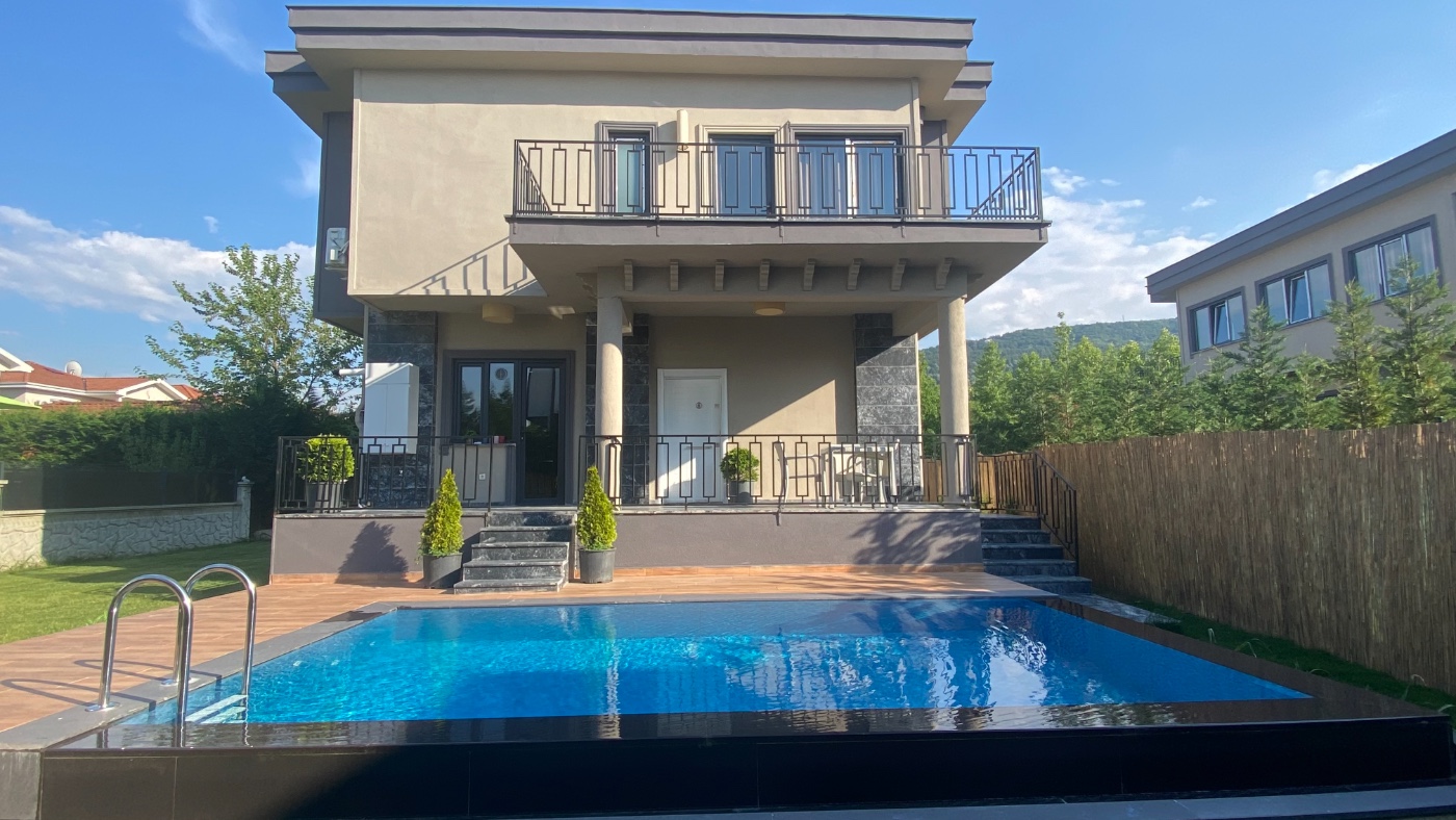 Sapanca Kırkpınar'da Geniş Bahçeli, Özel Havuzlu, Lüks Villa fotoğraf 2