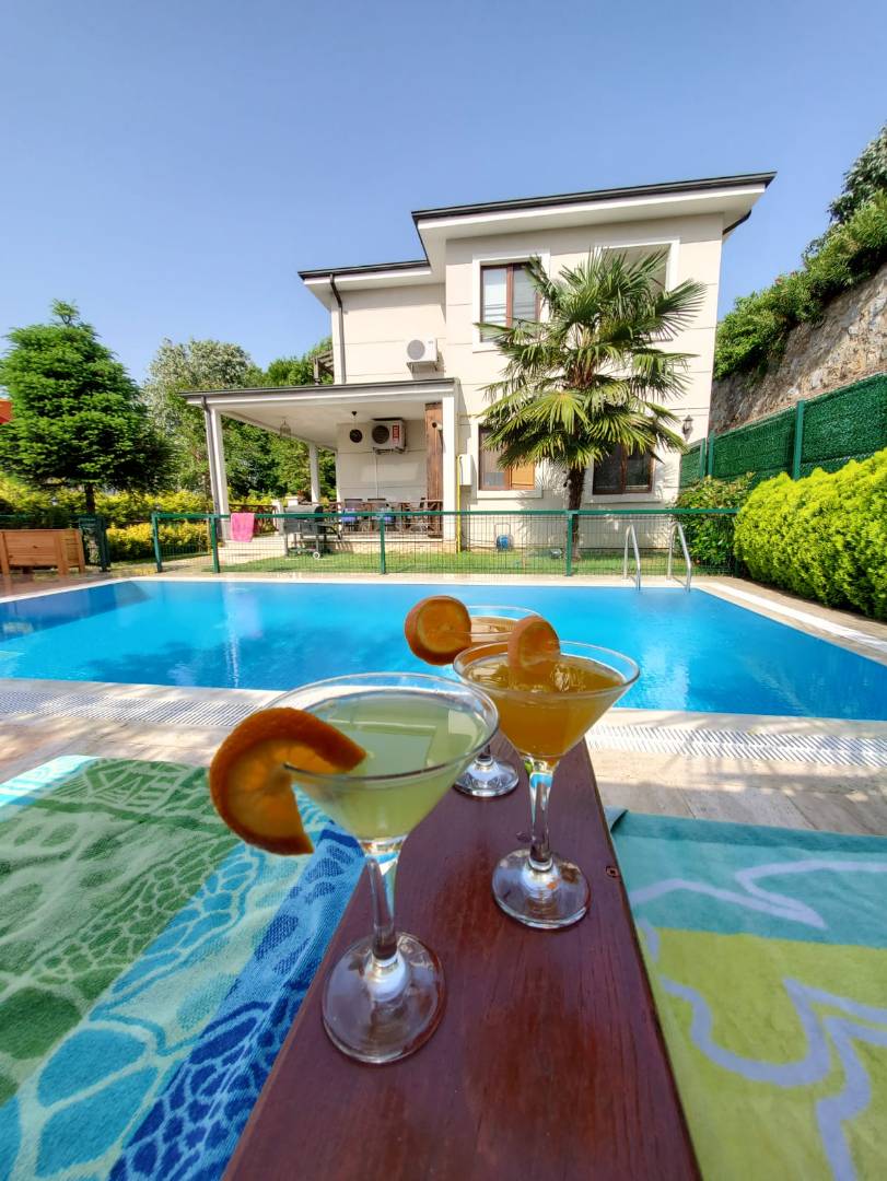 Sapanca Kırkpınar'da Kalabalık Ailelere Uygun, Özel Havuzlu, Kiralık Villa fotoğraf 3