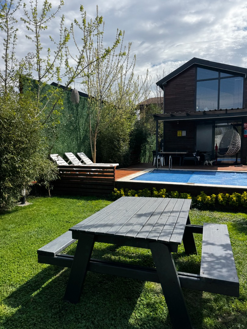 Sapanca Kırkpınar'da Merkezi Konumda, Isıtmalı Havuzlu, Kiralık Bungalov - Sapanca / Kırkpınar