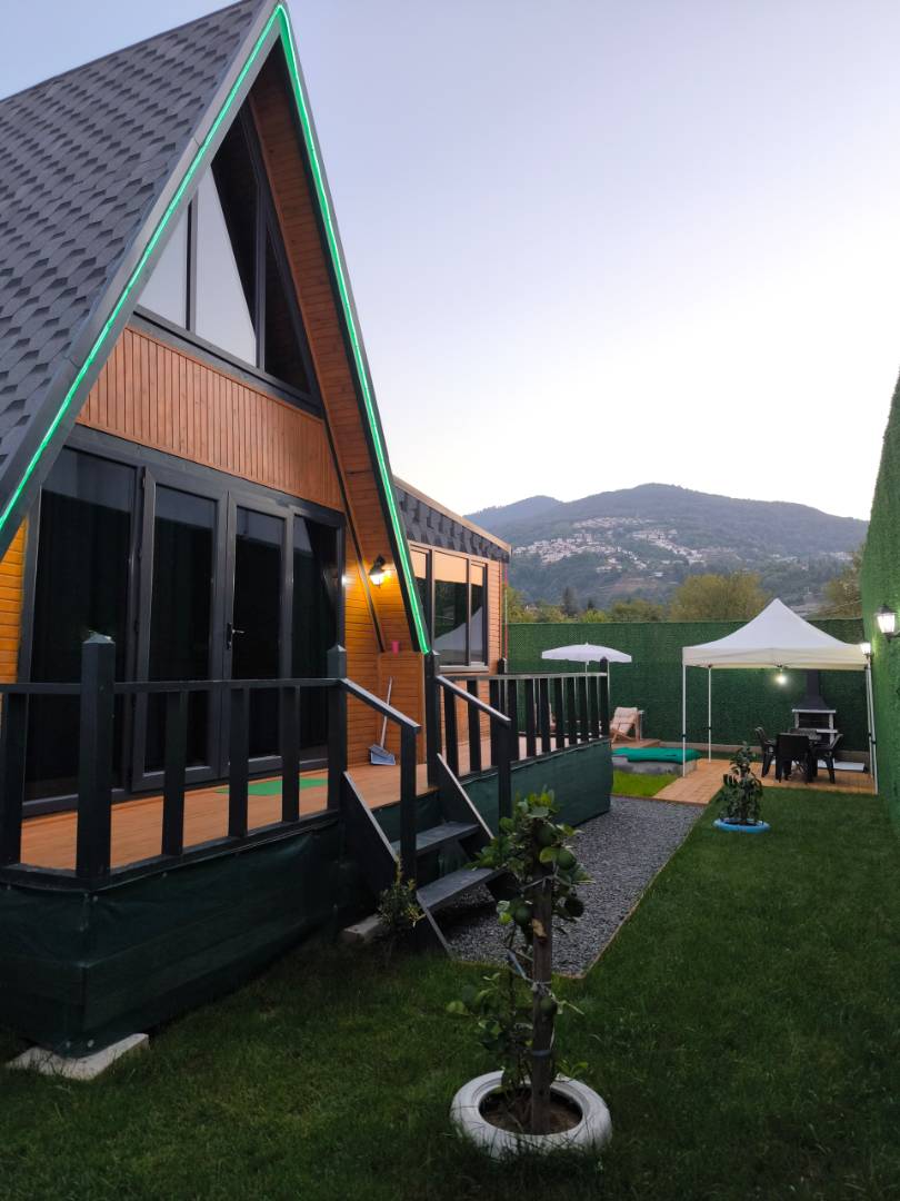 Sapanca Kırkpınar'da Modern Tasarımlı, Isıtmalı Havuzlu, 2+1 Bungalov fotoğraf 2