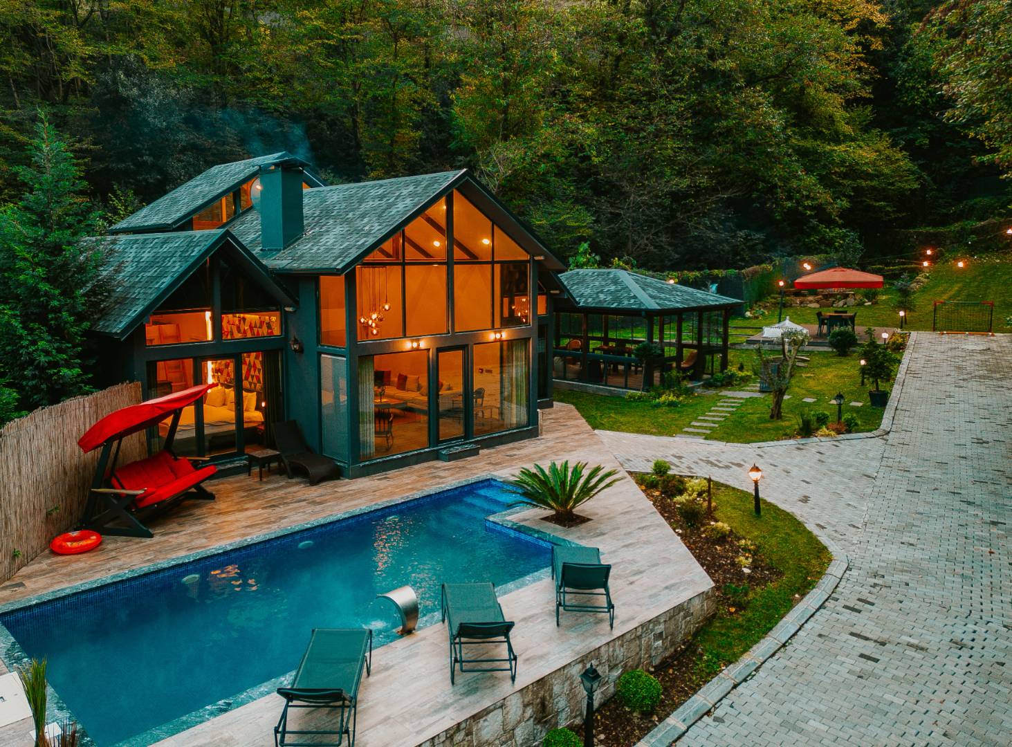 Sapanca Kırkpınar'da Modern Tasarımlı, Özel Havuzlu, Kiralık Villa - Sapanca / Kırkpınar