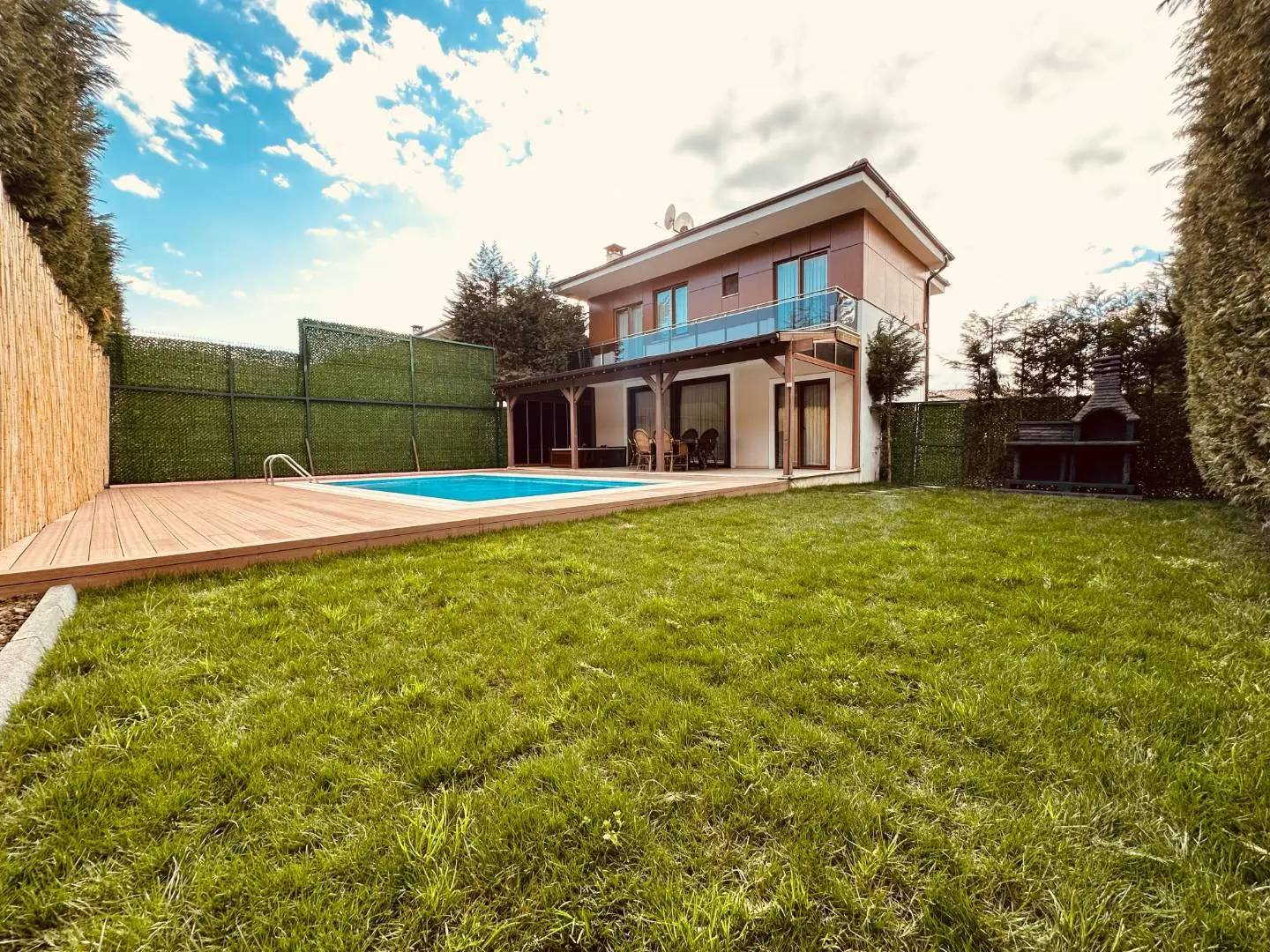 Sapanca Kırkpınar'da Muhteşem Doğada, Isıtmalı Özel Havuzlu, Kiralık Villa - Sapanca / Kırkpınar