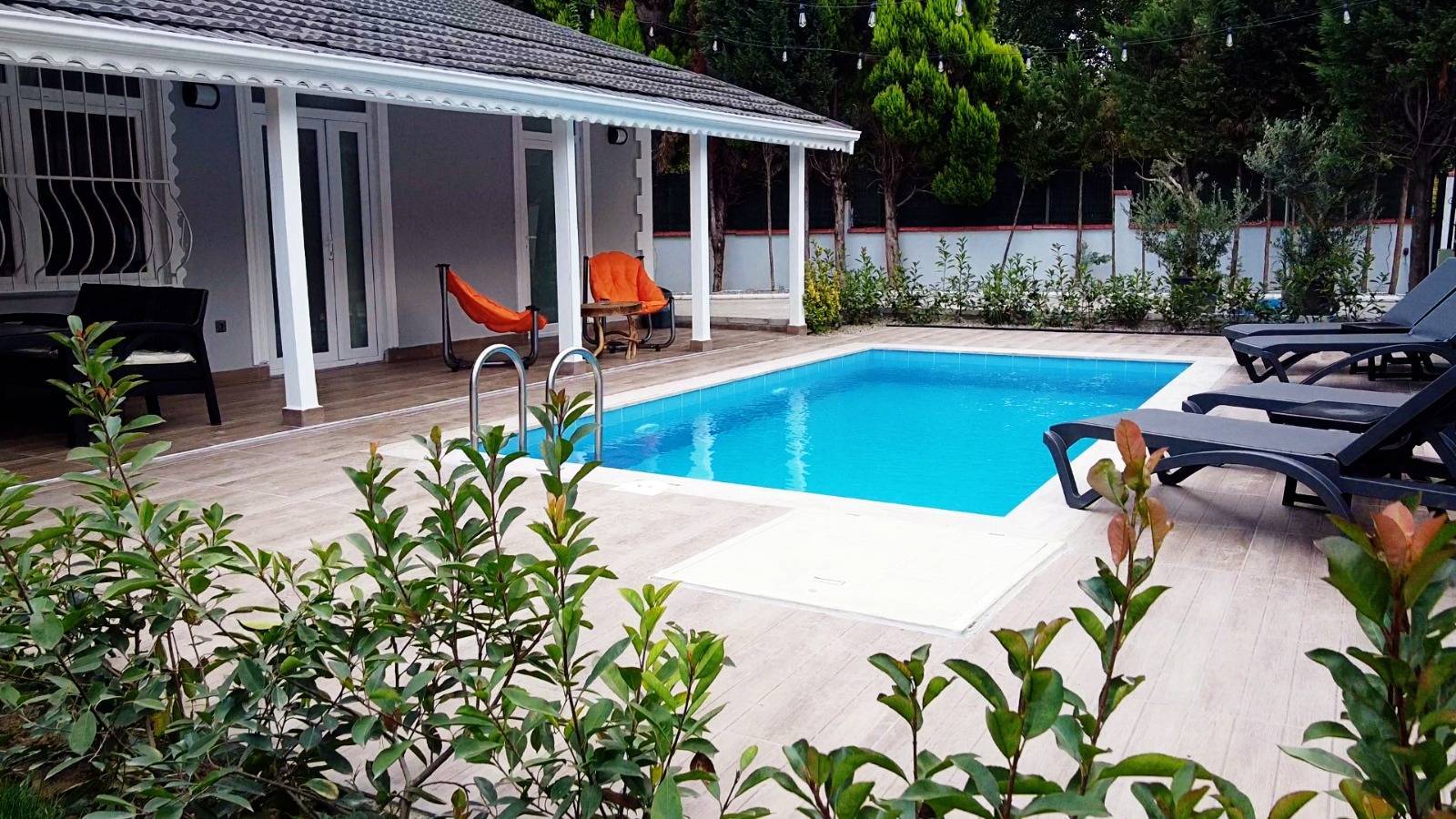 Sapanca Kırkpınar'da Sakin Konumda, Özel Havuzlu, Konforlu Villa - Sapanca / Kırkpınar