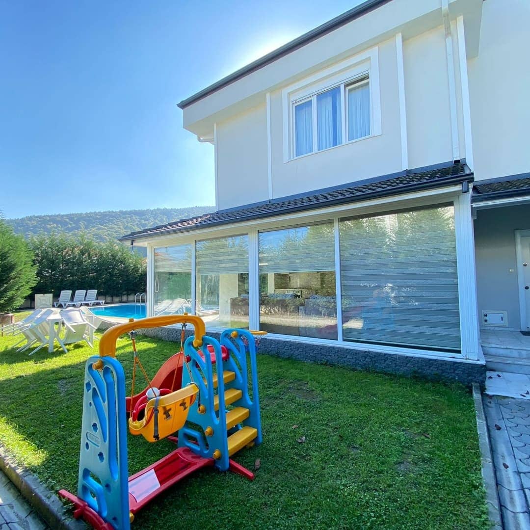 Sapanca Kırkpınar'da Site İçerisinde, Özel Havuzlu, Lüks Kiralık Villa - Sapanca / Kırkpınar