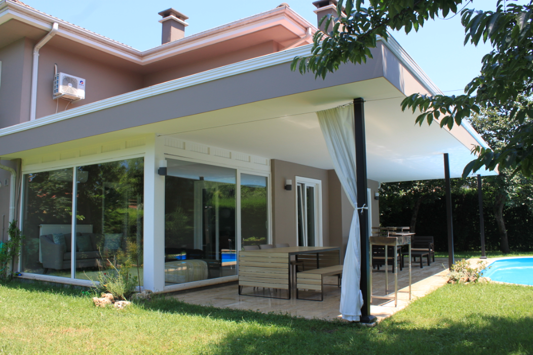 Sapanca Kırkpınar'da Yemyeşil Bahçeli, Özel Havuzlu, Modern Villa fotoğraf 2