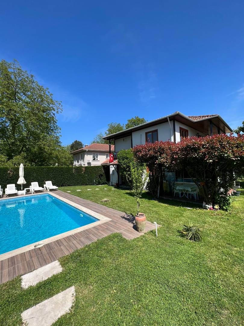 Sapanca Kırkpınar'da Yeşillikler İçerisinde, Özel Havuzlu, Kiralık Villa fotoğraf 2