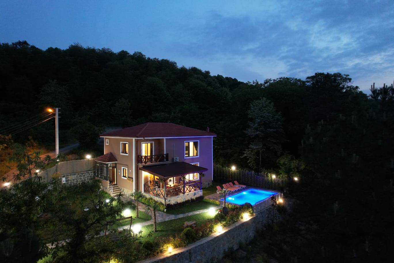 Sapanca Kuruçeşme'de Doğa Manzaralı, Isıtmalı Havuzlu, Lüks Villa fotoğraf 2