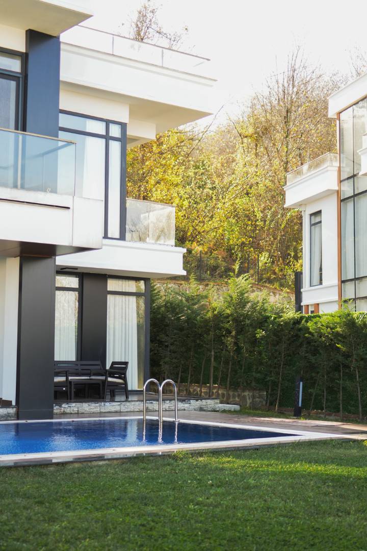 Sapanca Kuruçeşme'de Elverişli Konumda, Özel Havuzlu, Lüks Villa - Sapanca