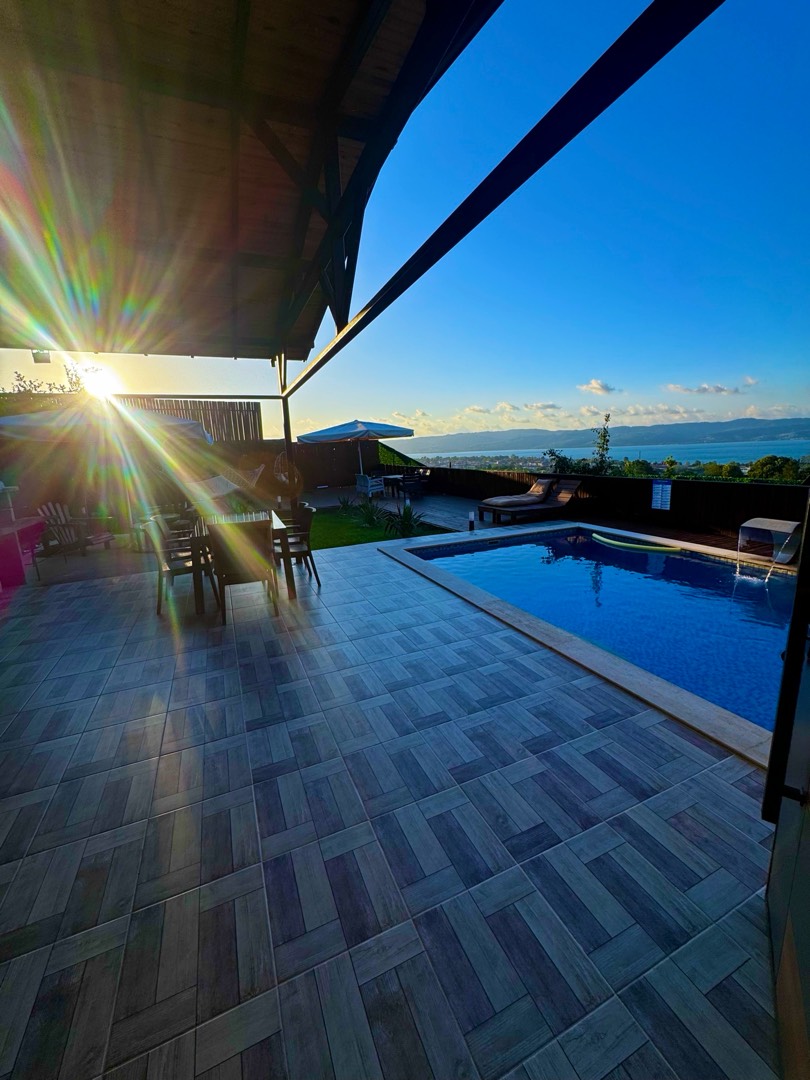 Sapanca Kuruçeşme'de Enfes Göl Manzaralı, Özel Havuzlu, Kiralık Bungalov - Sapanca / Göl