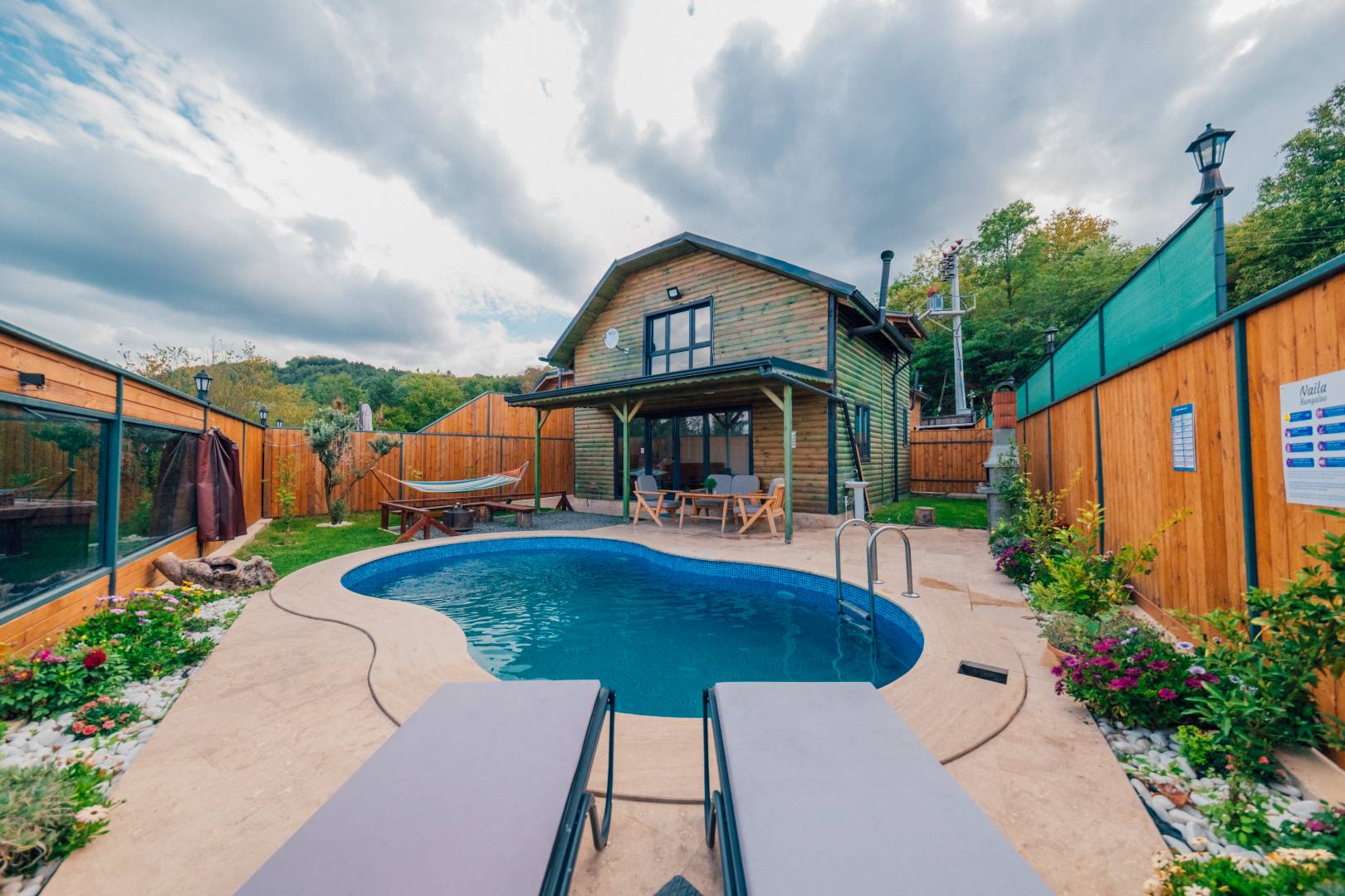 Sapanca Nailiye'de Çekirdek Ailelere Uygun, Özel Havuzlu, Kiralık Bungalov - Sapanca / Nailiye