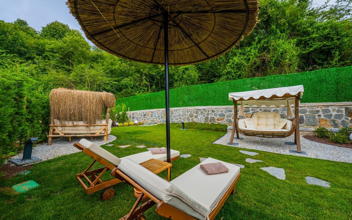 Sapanca Nailiye'de Tesis İçerisinde, Özel Havuzlu, Kiralık Villa fotoğraf 3