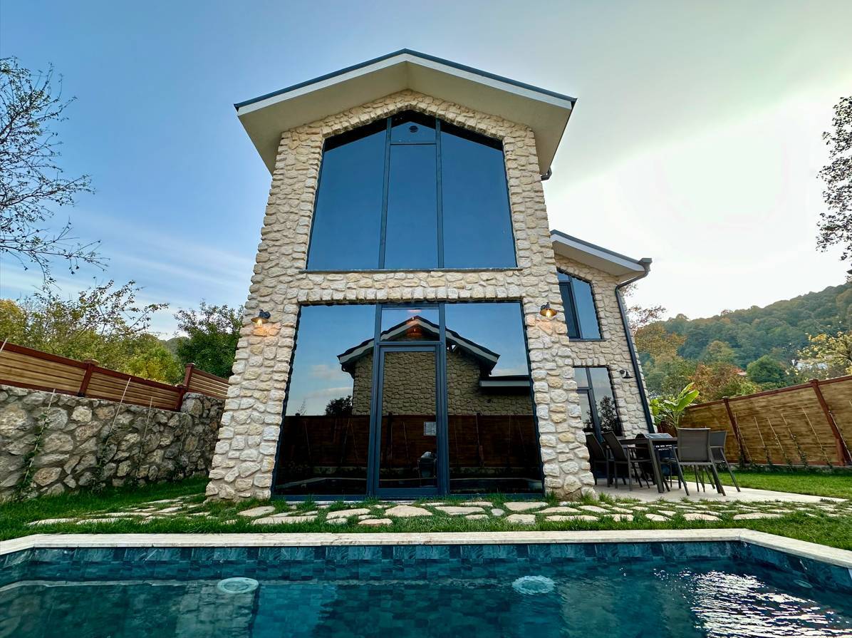 Sapanca Yanık'ta Aile Konaklamasına Uygun, Özel Havuzlu, 3+1 Villa fotoğraf 3
