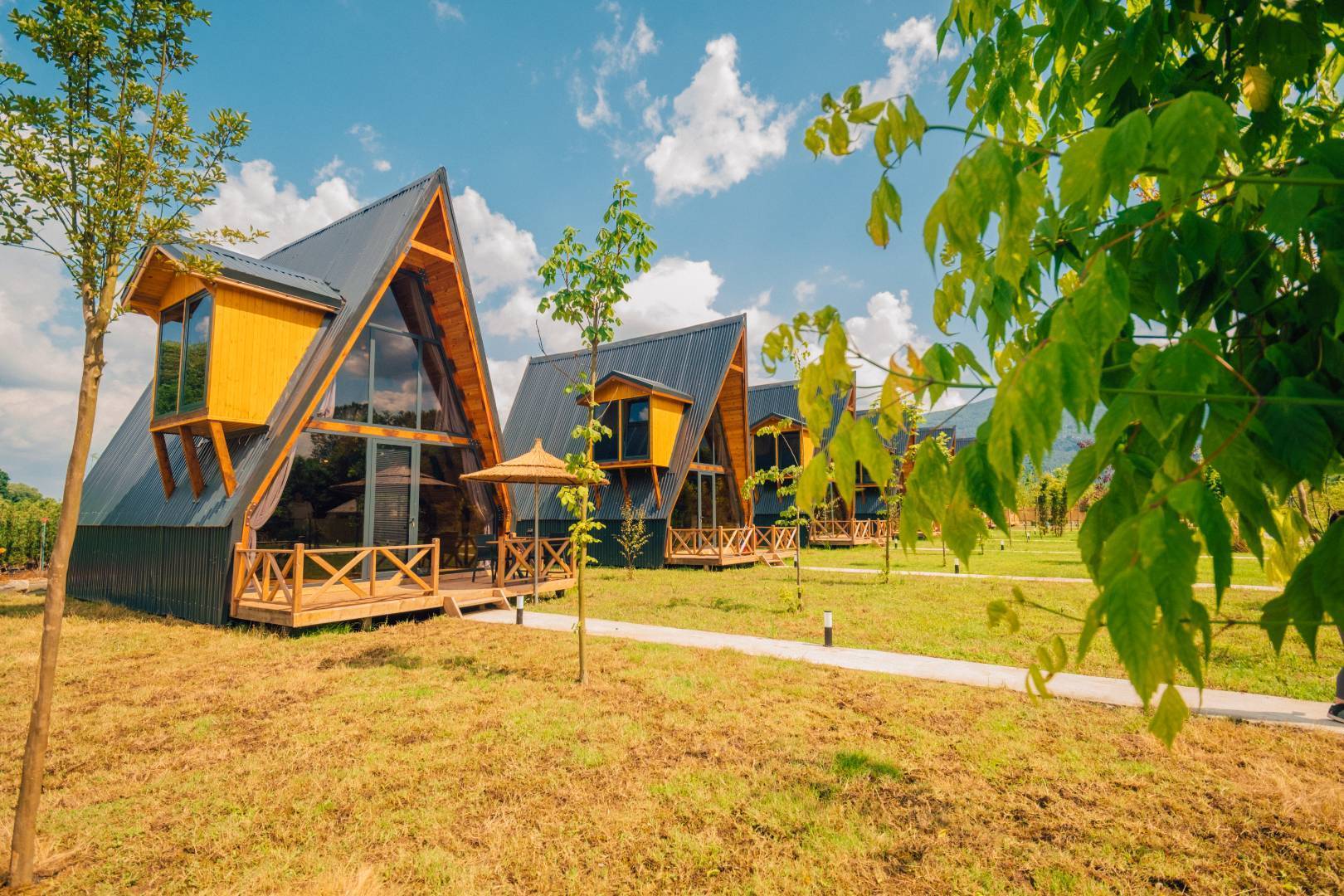 Sapanca Yanık'ta Göz Alıcı Doğada, Kahvaltı Dahil, Konforlu Bungalov - Sapanca / Yanık