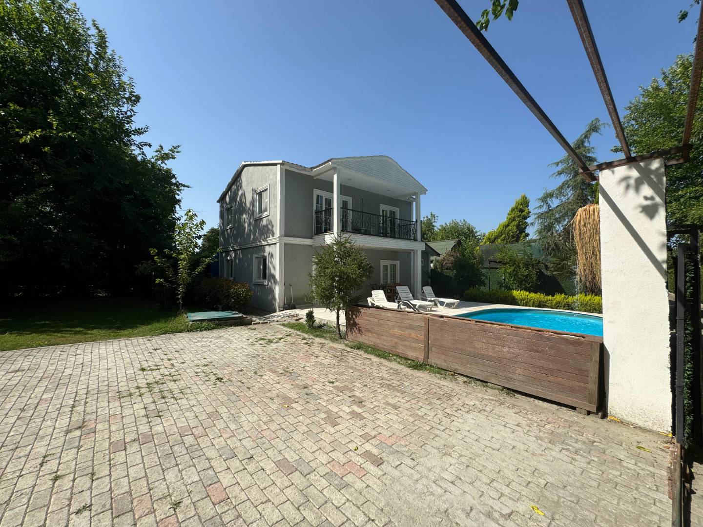 Sapanca Yanık'ta Yemyeşil Bahçeli, Özel Havuzlu, Geniş Villa fotoğraf 2