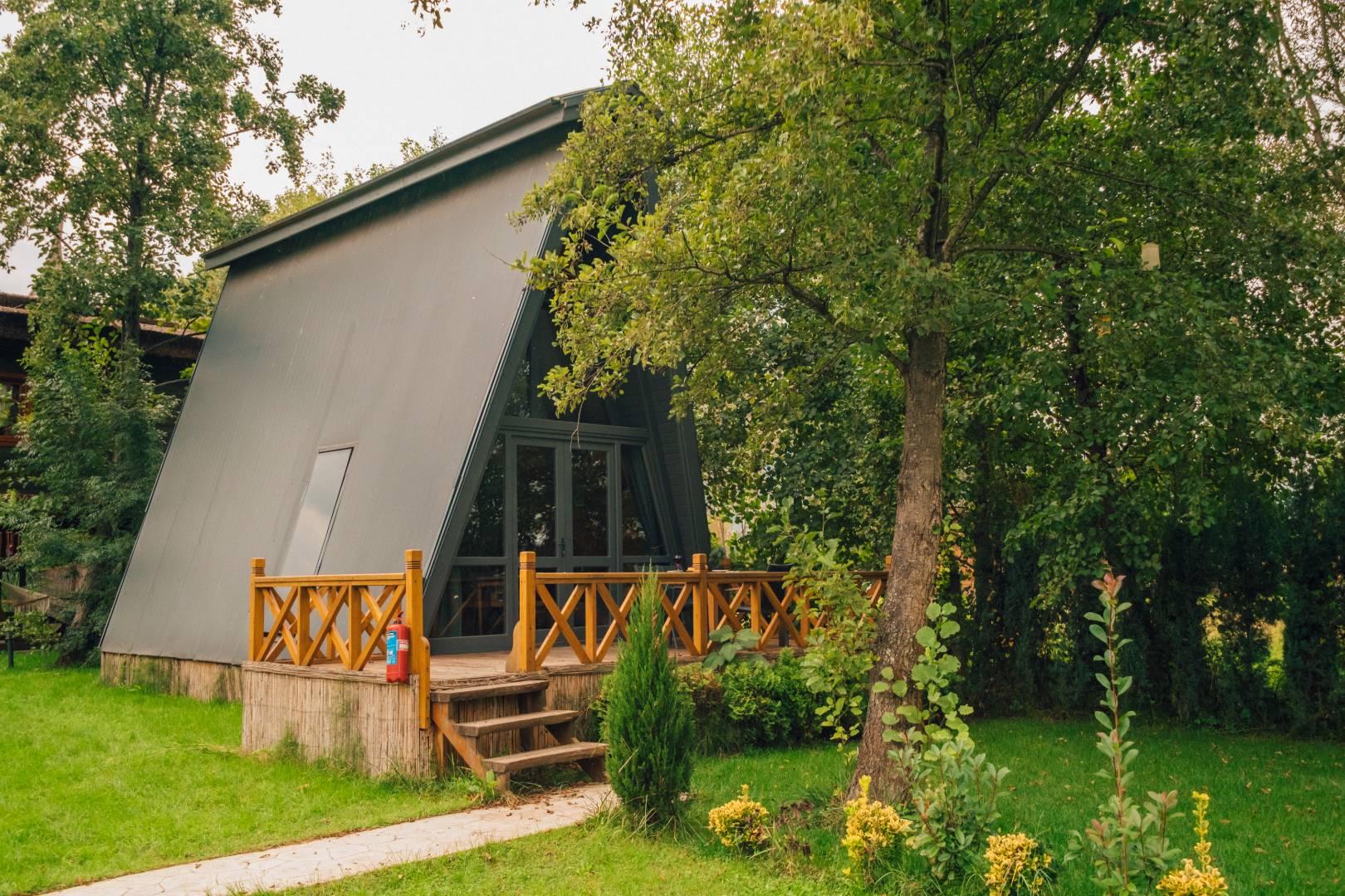 Sapanca Yanık'ta Yeşillikler İçerisinde, Kahvaltı Dahil, Kiralık Bungalov - Sapanca / Yanık