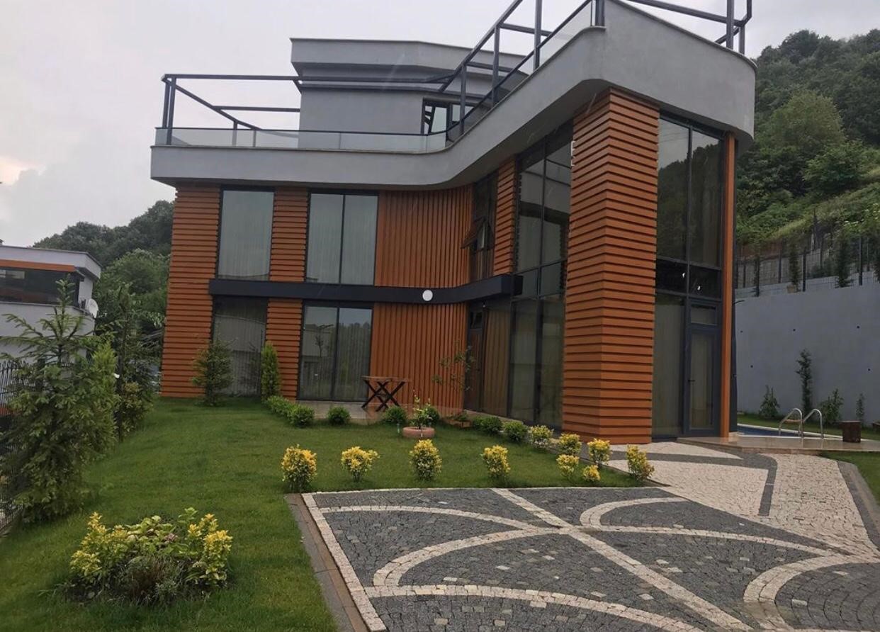 Sapanca'da Göl Manzaralı, Özel Havuzlu, Bahçeli Villa - Sapanca / Göl