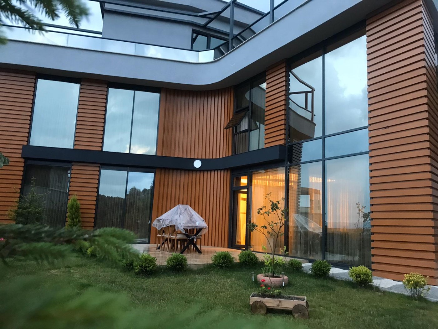 Sapanca'da Göl Manzaralı, Özel Havuzlu, Bahçeli Villa fotoğraf 2