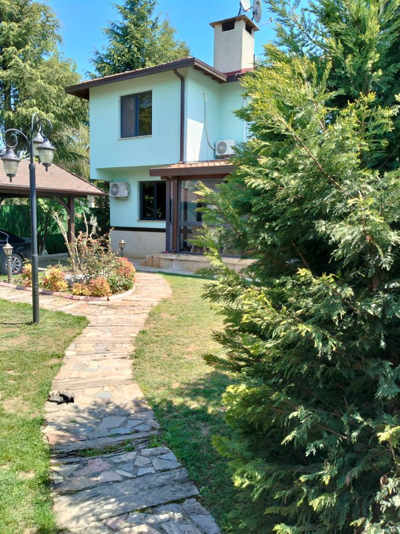 Sapanca'da Kalabalık Gruplara Uygun, Özel Havuzlu, Lüks Villa - Sapanca