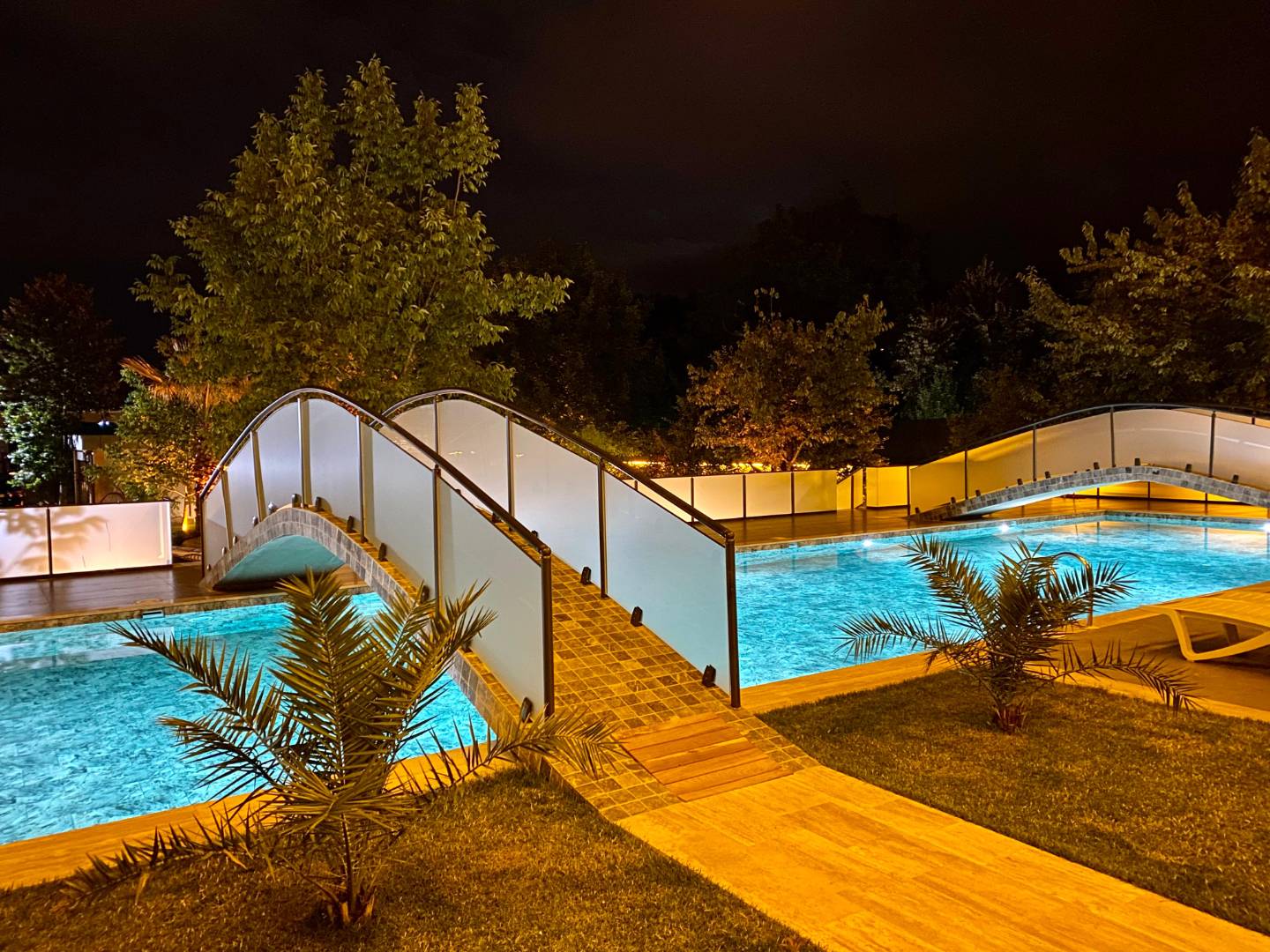 Sapanca'da Merkezi Konumda, Ortak Havuzlu, Lüks Bungalov fotoğraf 2