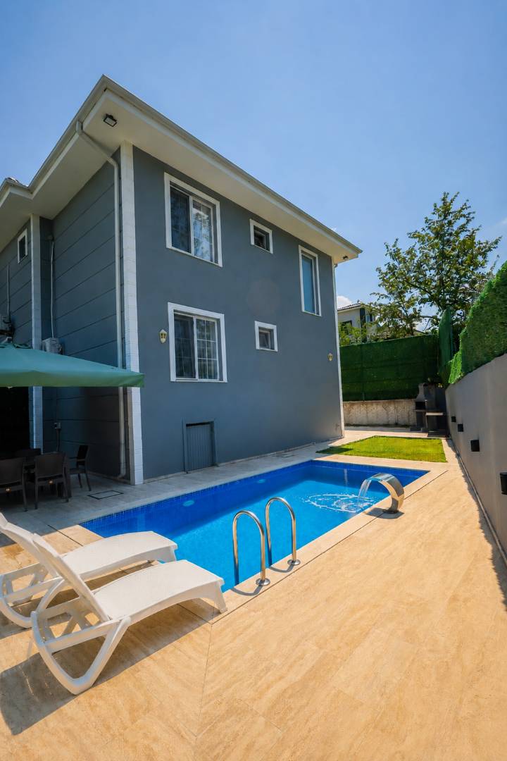 Sapanca'da Muhteşem Doğa İçerisinde, Özel Havuzlu, Kiralık Villa - Sapanca