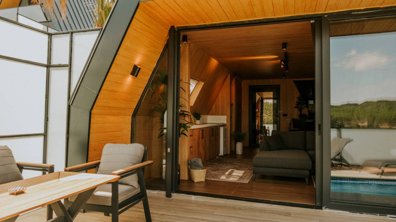 Sapanca'da Tesis İçerisinde, Isıtmalı Özel Havuzlu, Kiralık Bungalov - Sapanca