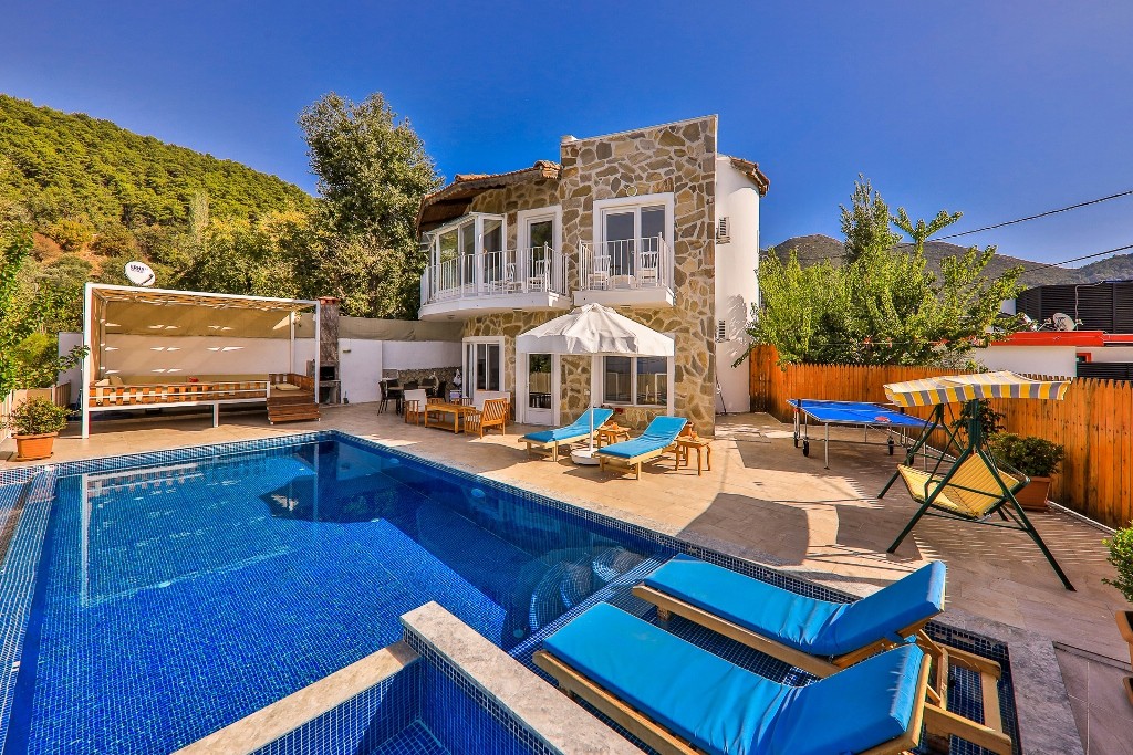 Kaş İslamlar'da Huzur Dolu Doğada, Özel Havuzlu, Jakuzili Villa - Kaş / İslamlar