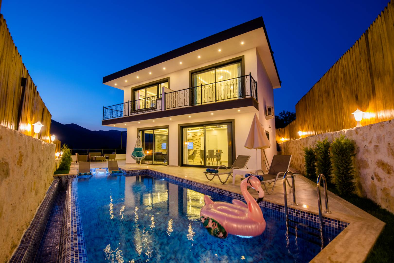 Kaş Sarıbelen'de Sakin Konumda, Özel Havuzlu, Jakuzili Villa - Kaş / Sarıbelen