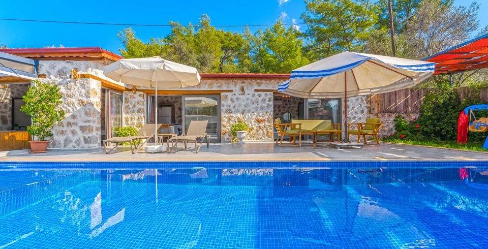 Kaş Yeşilköy'de Yeşillikler İçerisinde, Özel Havuzlu, Konforlu Villa - Kaş / Yeşilköy