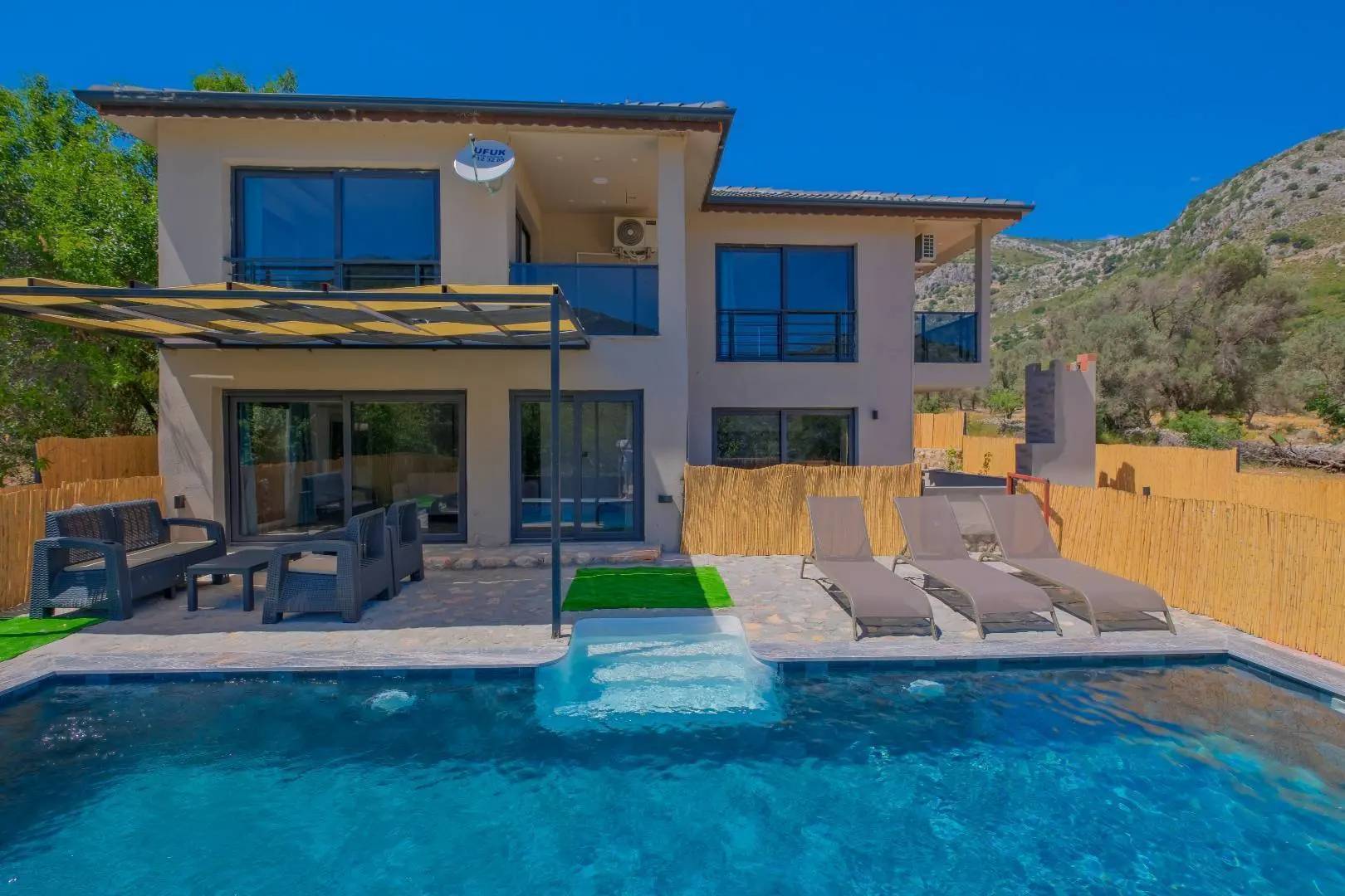 Muğla Seydikemer'de Muhteşem Doğa İçerisinde, Özel Havuzlu, 2+1 Villa - Seydikemer
