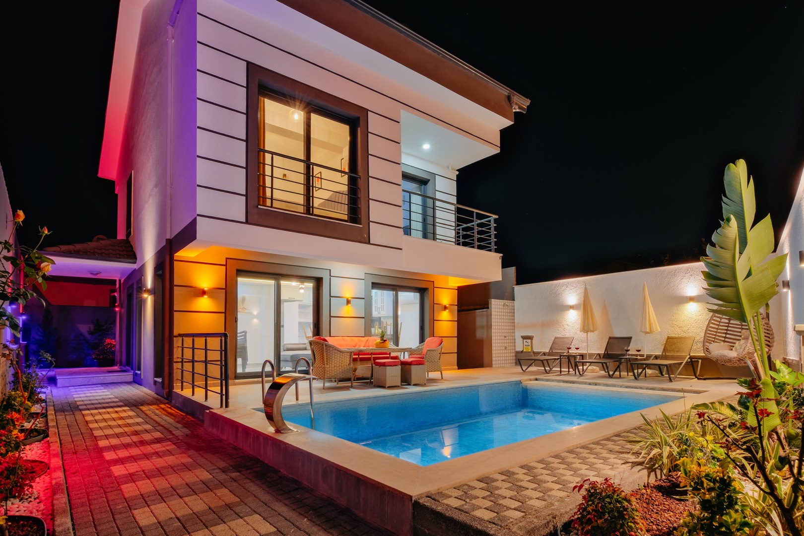 Muğla Seydikemer'de Sakin Konumda, Özel Havuzlu, Ferah Villa - Seydikemer