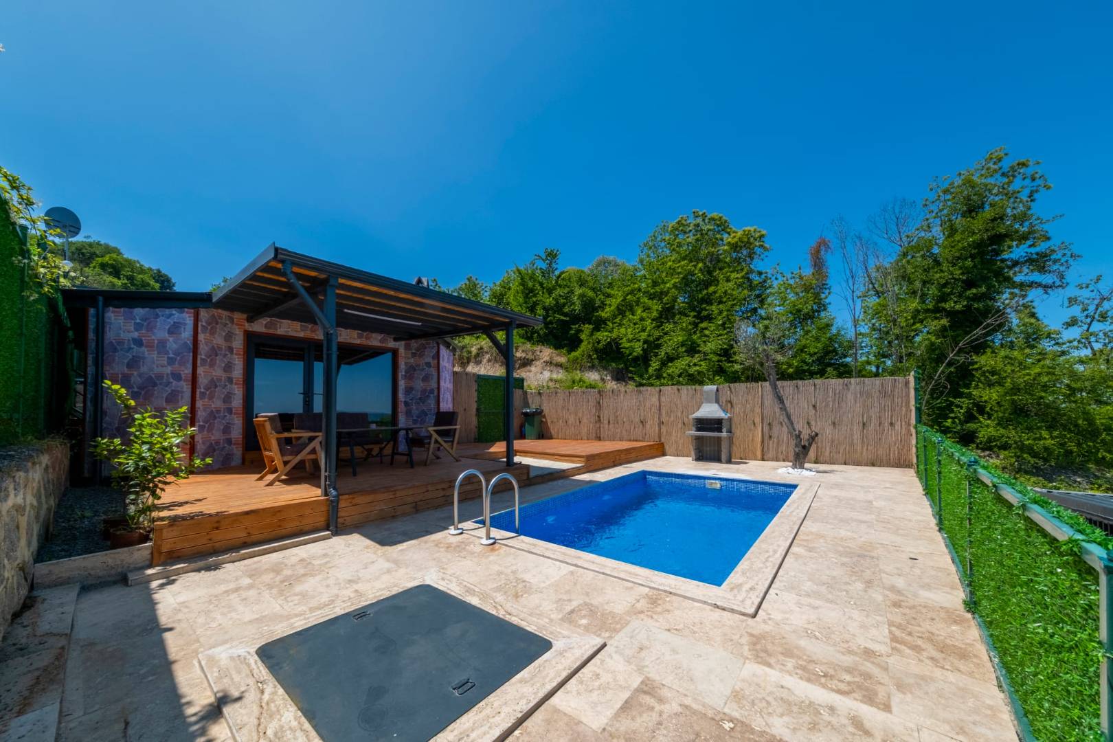 Sapanca Nailiye'de Minimalist Tasarımlı, Özel Havuzlu, 1+0 Villa - Sapanca / Nailiye