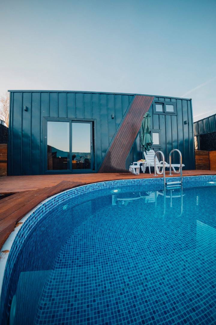 Sapanca'da Enfes Tesis İçerisinde, Isıtmalı Havuzlu, Kiralık Tiny House fotoğraf 3